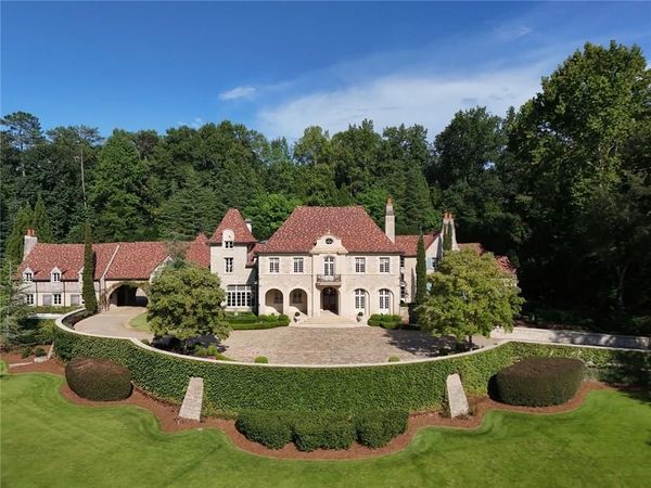 5375 Long Island Drive, Atlanta, GA 30327