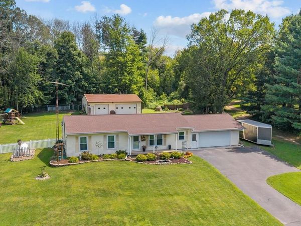 N5328 COLLIER ROAD, New London, WI 54961
