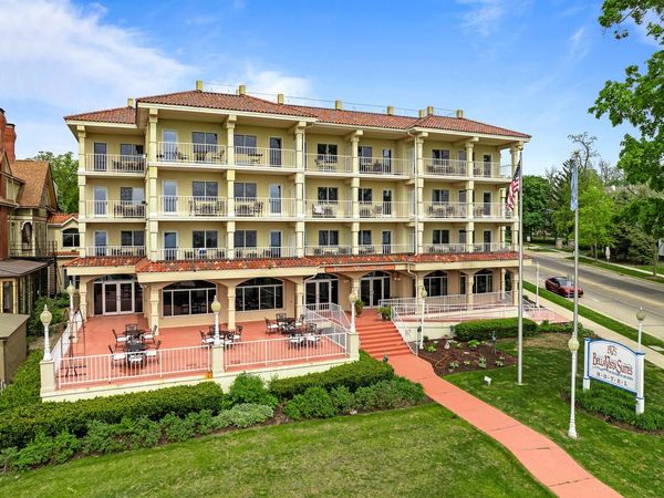 335 Wrigley DRIVE, Unit 412, Lake Geneva, WI 53147