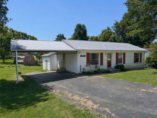 103 Greenbriar Street, Woodbury, TN 37190