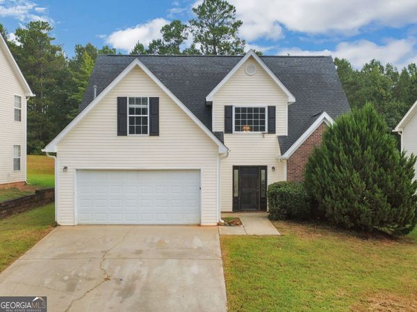 11704 Spring Lake Way, Fayetteville, GA 30215