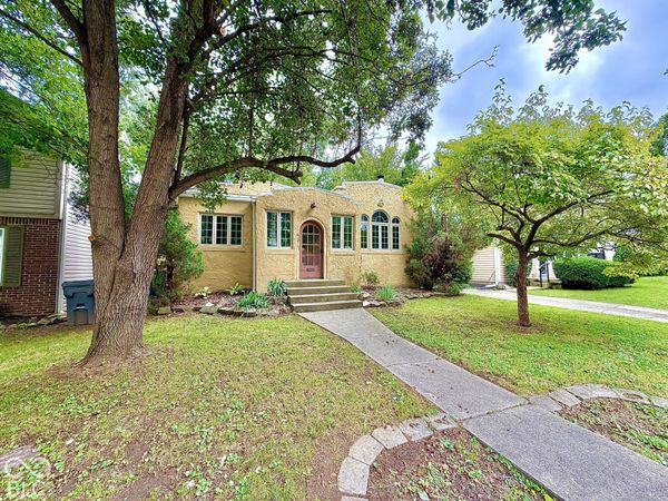 6171 Kingsley Drive, Indianapolis, IN 46220