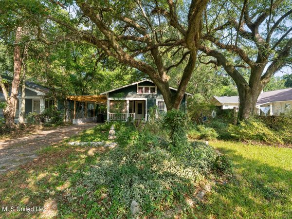 1205 Adeline Street, Hattiesburg, MS 39401