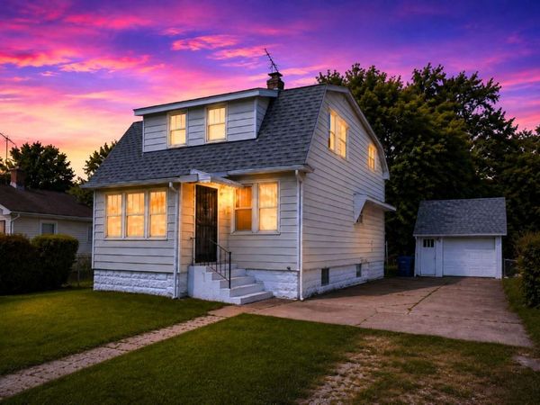 12751 Irving Avenue , Blue Island, IL 60406