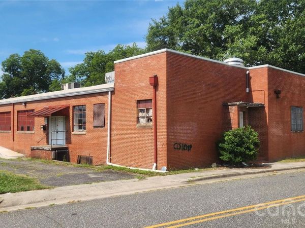 509 E Main Avenue E, Gastonia, NC 28054