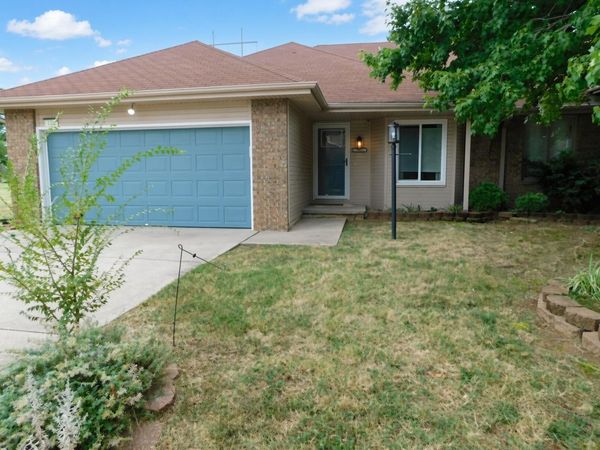 3150 S Sagamont Avenue, Unit 121, Springfield, MO 65807