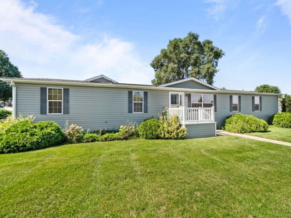 5631 Irving Boulevard, MACHESNEY PARK, IL 61115