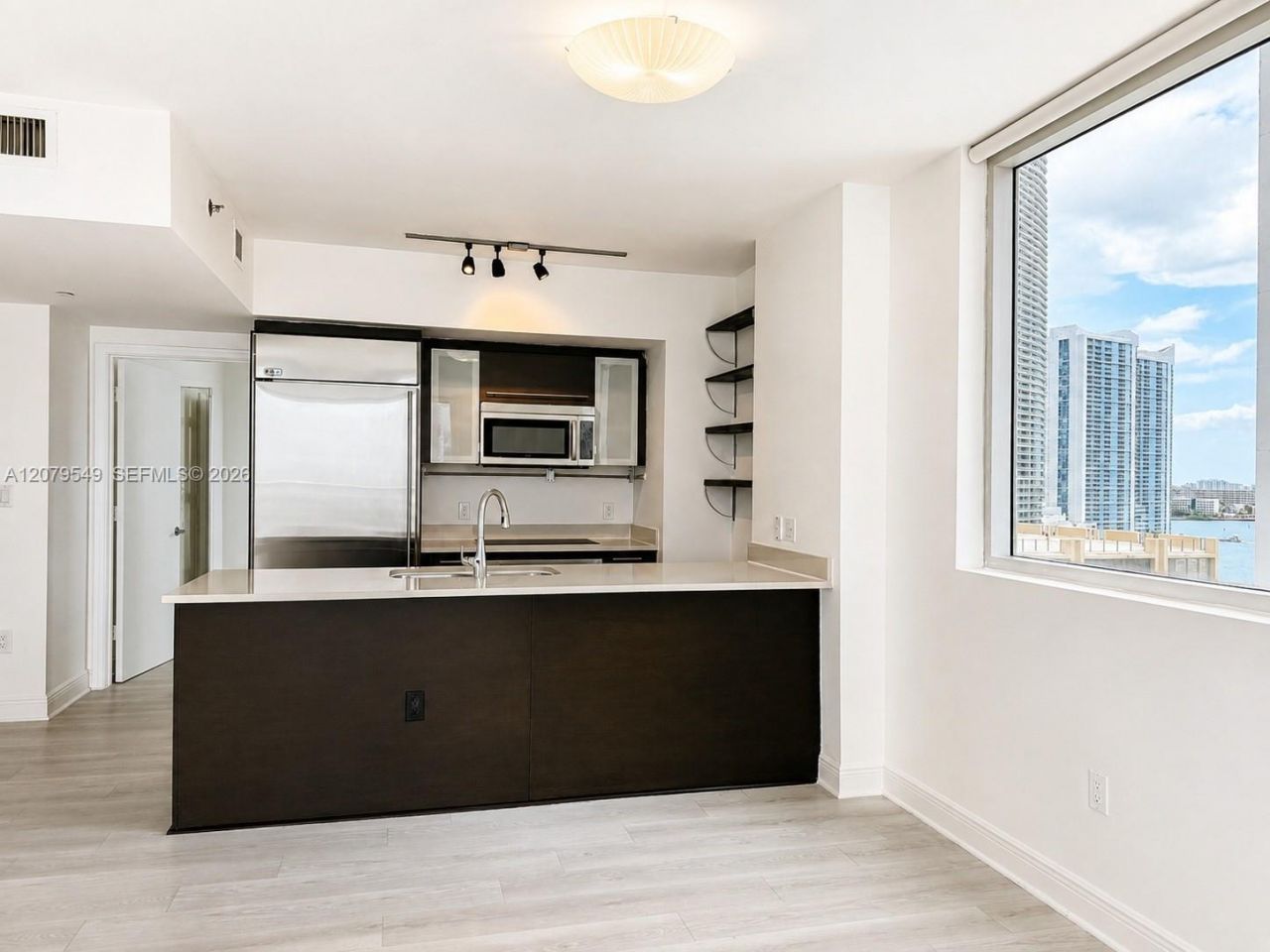55 SE 6th St , Unit 1510, Miami, FL 33131 Photo