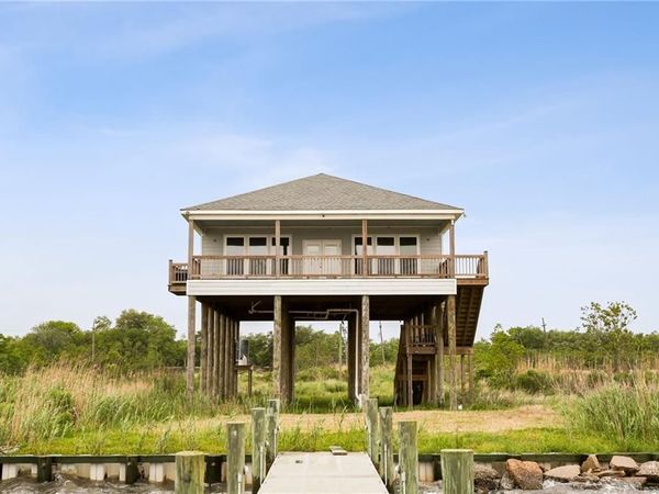 23592 CHEF MENTEUR Highway , New Orleans, LA 70129