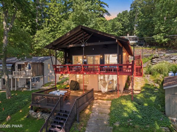 108 Crestview Drive , Lakeville, PA 18438