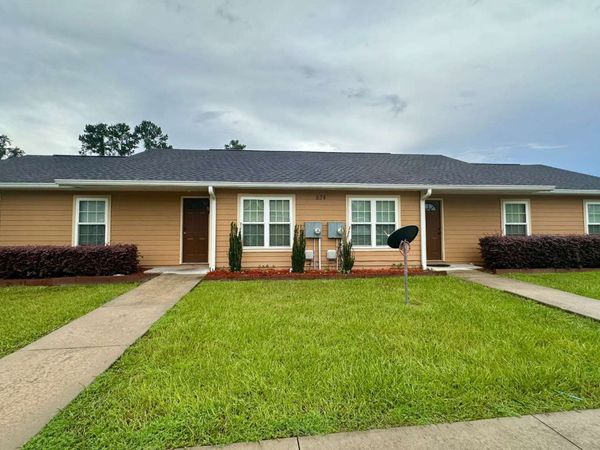 834 NE DENVER ST., Lake City, FL 32055