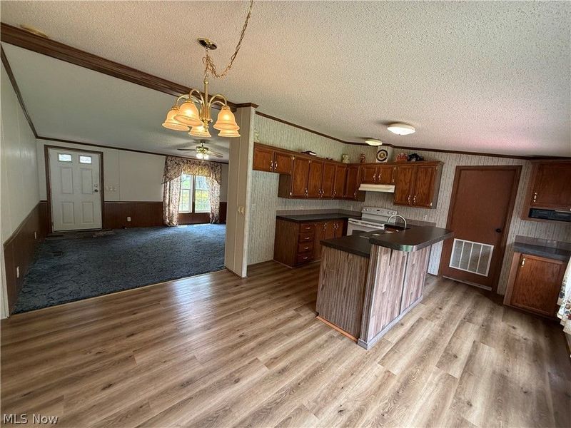 316 Cherie Avenue, Richmond, OH 43944 Photo 8
