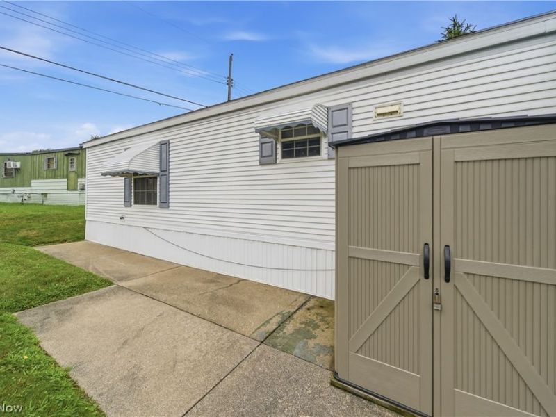 83 Helen Street, Barberton, OH 44203 Photo 18
