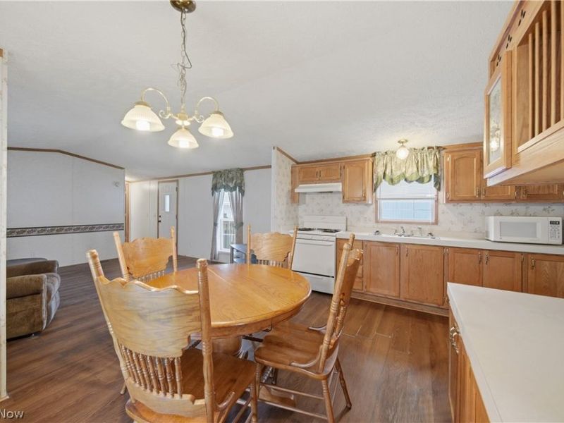 83 Helen Street, Barberton, OH 44203 Photo 5