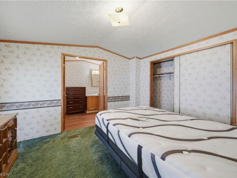 83 Helen Street, Barberton, OH 44203 Photo 8