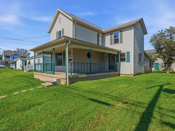 419 Poplar Avenue, Williamstown, WV 26187