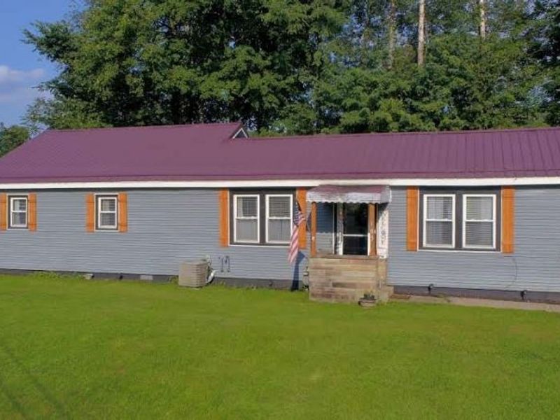 105 School Street, Killbuck, OH 44637 Photo 3