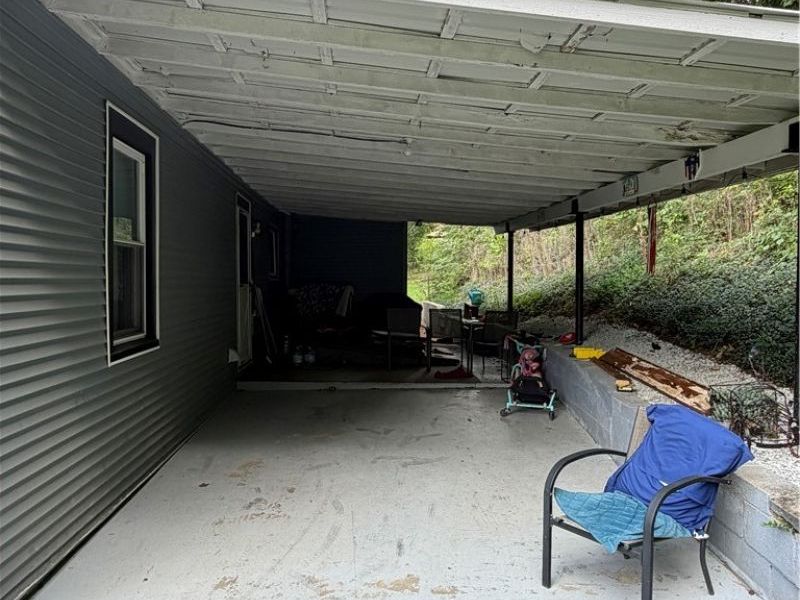 105 School Street, Killbuck, OH 44637 Photo 4