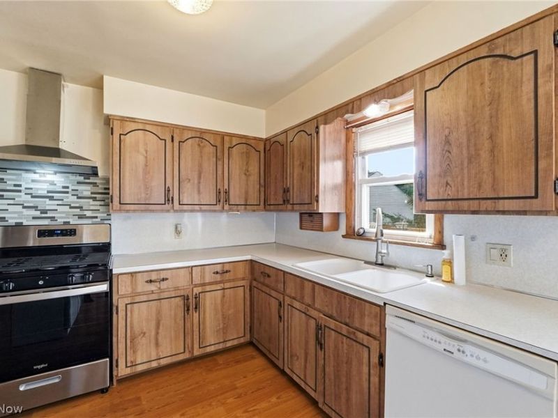318 Lehigh Avenue, Cuyahoga Falls, OH 44221 Photo 14