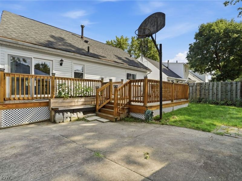 318 Lehigh Avenue, Cuyahoga Falls, OH 44221 Photo 38