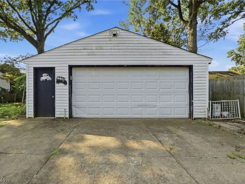 318 Lehigh Avenue, Cuyahoga Falls, OH 44221 Photo 39