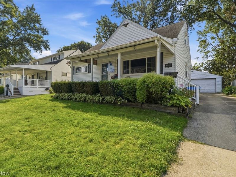 318 Lehigh Avenue, Cuyahoga Falls, OH 44221 Photo 4