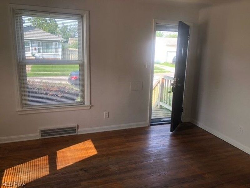 5717 Flowerdale Avenue, Cleveland, OH 44144 Photo 8