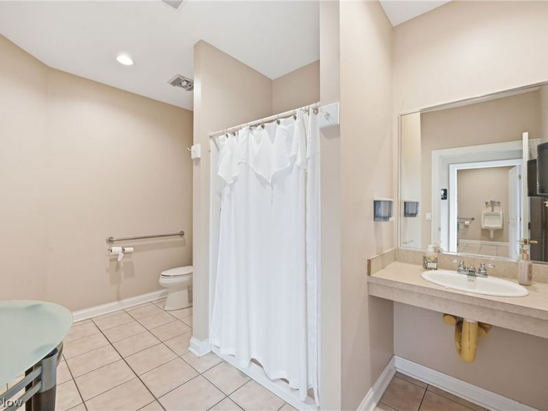 568 Lakeview Boulevard, Unit 568, Lake Milton, OH 44429 Photo 33