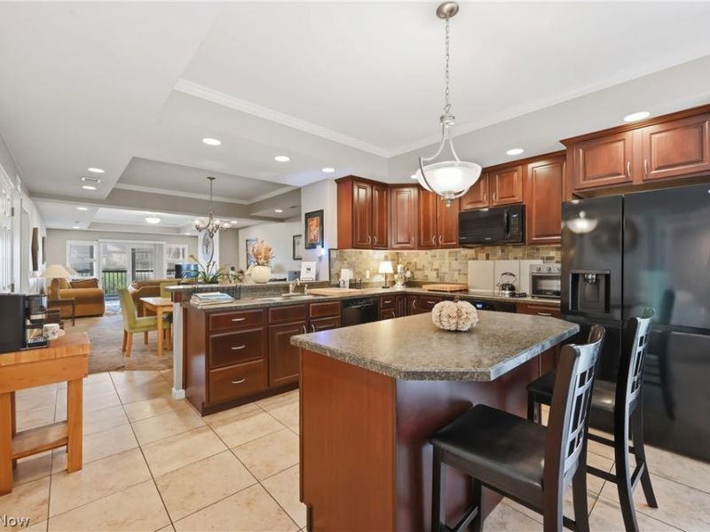 568 Lakeview Boulevard, Unit 568, Lake Milton, OH 44429 Photo 5