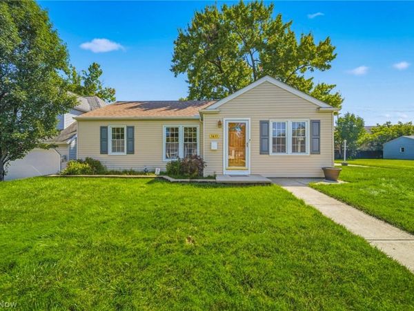 1411 Orchard Heights Drive, Mayfield Heights, OH 44124