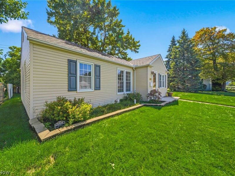 1411 Orchard Heights Drive, Mayfield Heights, OH 44124 Photo 2