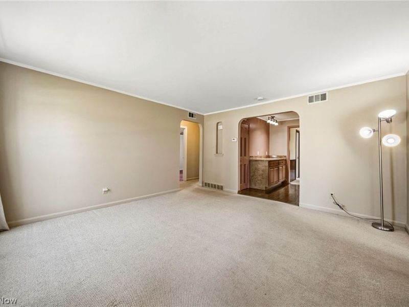 1411 Orchard Heights Drive, Mayfield Heights, OH 44124 Photo 5