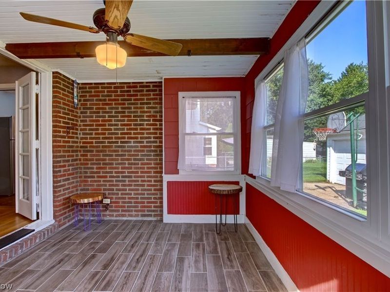 21870 Seabury Avenue, Fairview Park, OH 44126 Photo 16