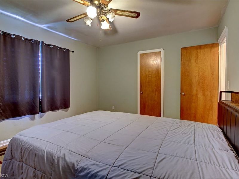21870 Seabury Avenue, Fairview Park, OH 44126 Photo 20