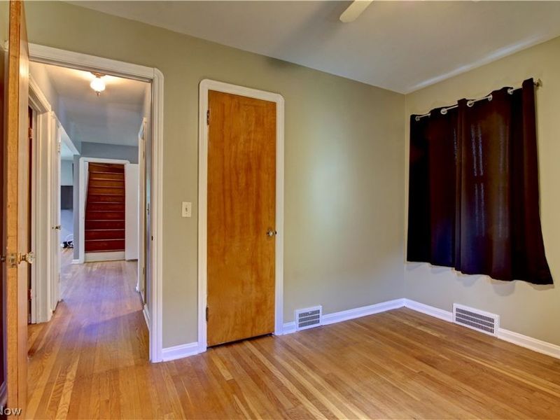 21870 Seabury Avenue, Fairview Park, OH 44126 Photo 22