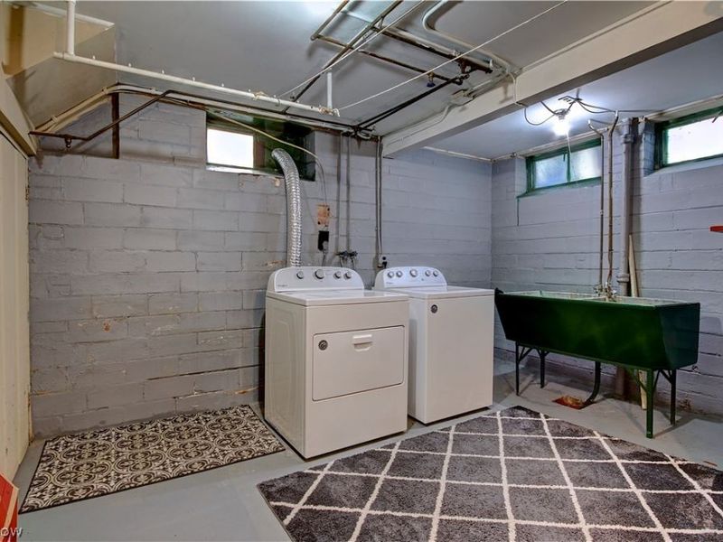 21870 Seabury Avenue, Fairview Park, OH 44126 Photo 29