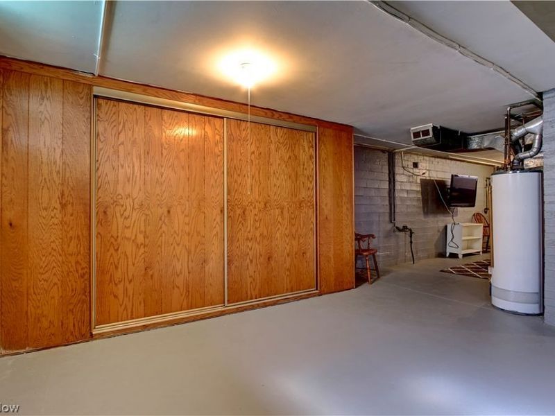 21870 Seabury Avenue, Fairview Park, OH 44126 Photo 31