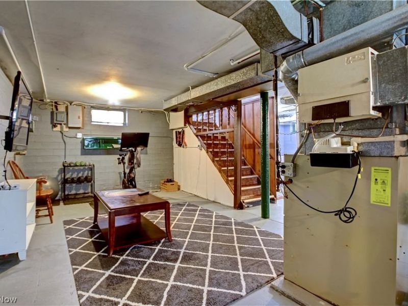 21870 Seabury Avenue, Fairview Park, OH 44126 Photo 32