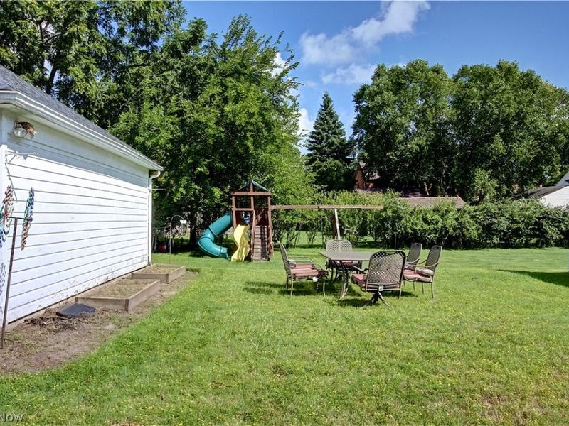 21870 Seabury Avenue, Fairview Park, OH 44126 Photo 35