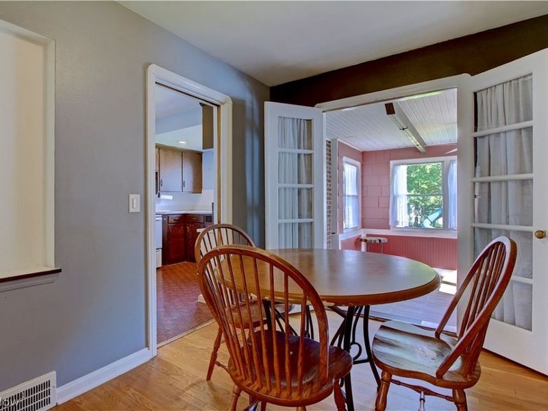 21870 Seabury Avenue, Fairview Park, OH 44126 Photo 7