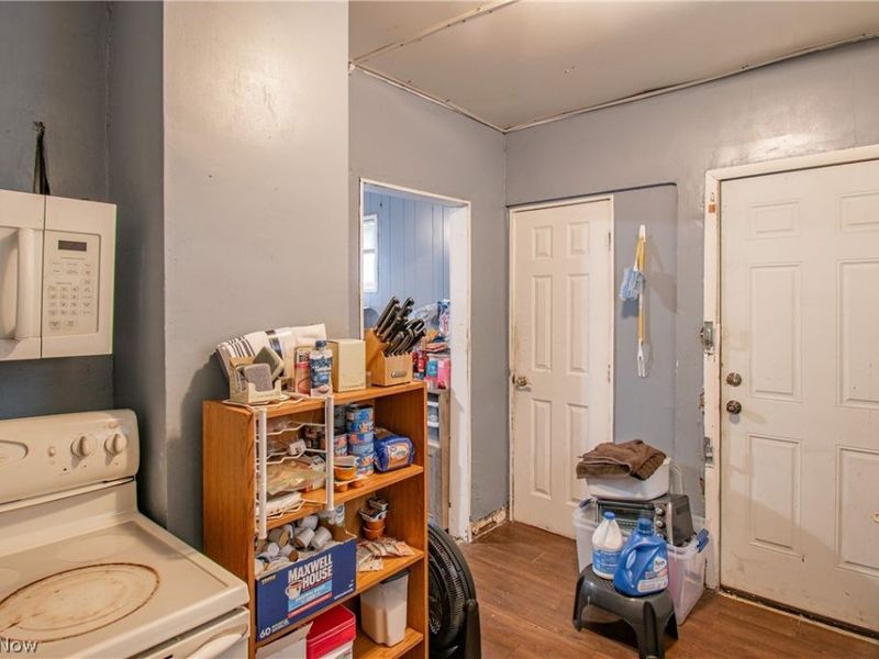 510 Homes Place NW, Canton, OH 44703 Photo 8
