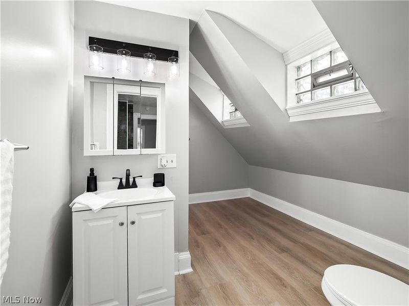 3850 W 18 Street, Cleveland, OH 44109 Photo 19