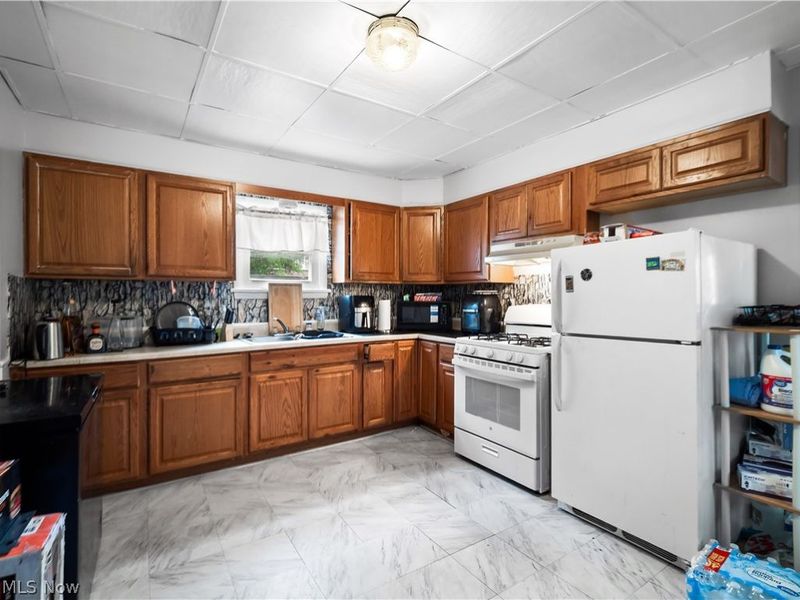 3850 W 18 Street, Cleveland, OH 44109 Photo 25