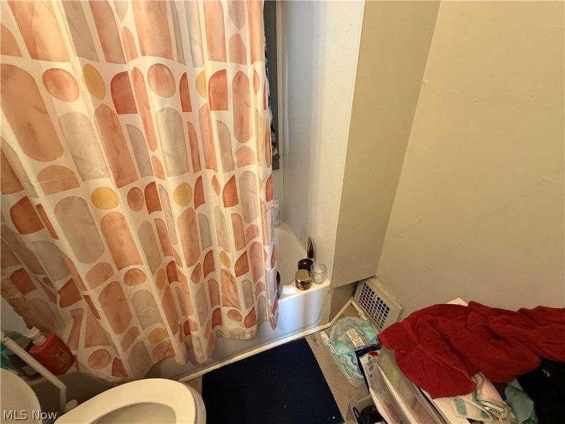 7944 Lorain Avenue, Cleveland, OH 44102 Photo 30