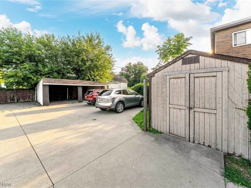 2809 Archwood Avenue, Cleveland, OH 44109 Photo 5