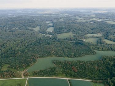 Nickel Road, Salineville, OH 43945