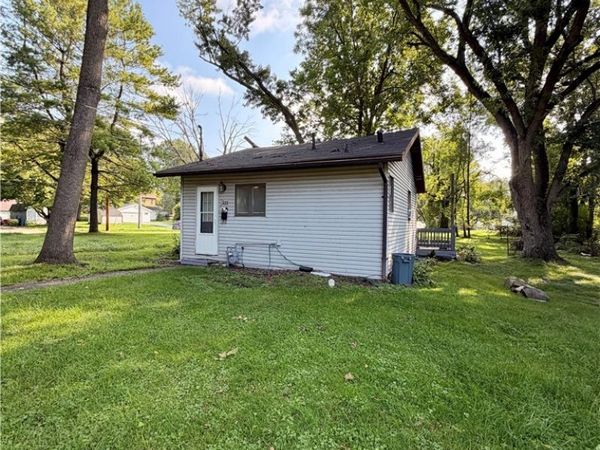 111 S Butler Avenue , Niles, OH 44446
