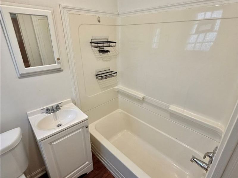 111 S Butler Avenue, Niles, OH 44446 Photo 9