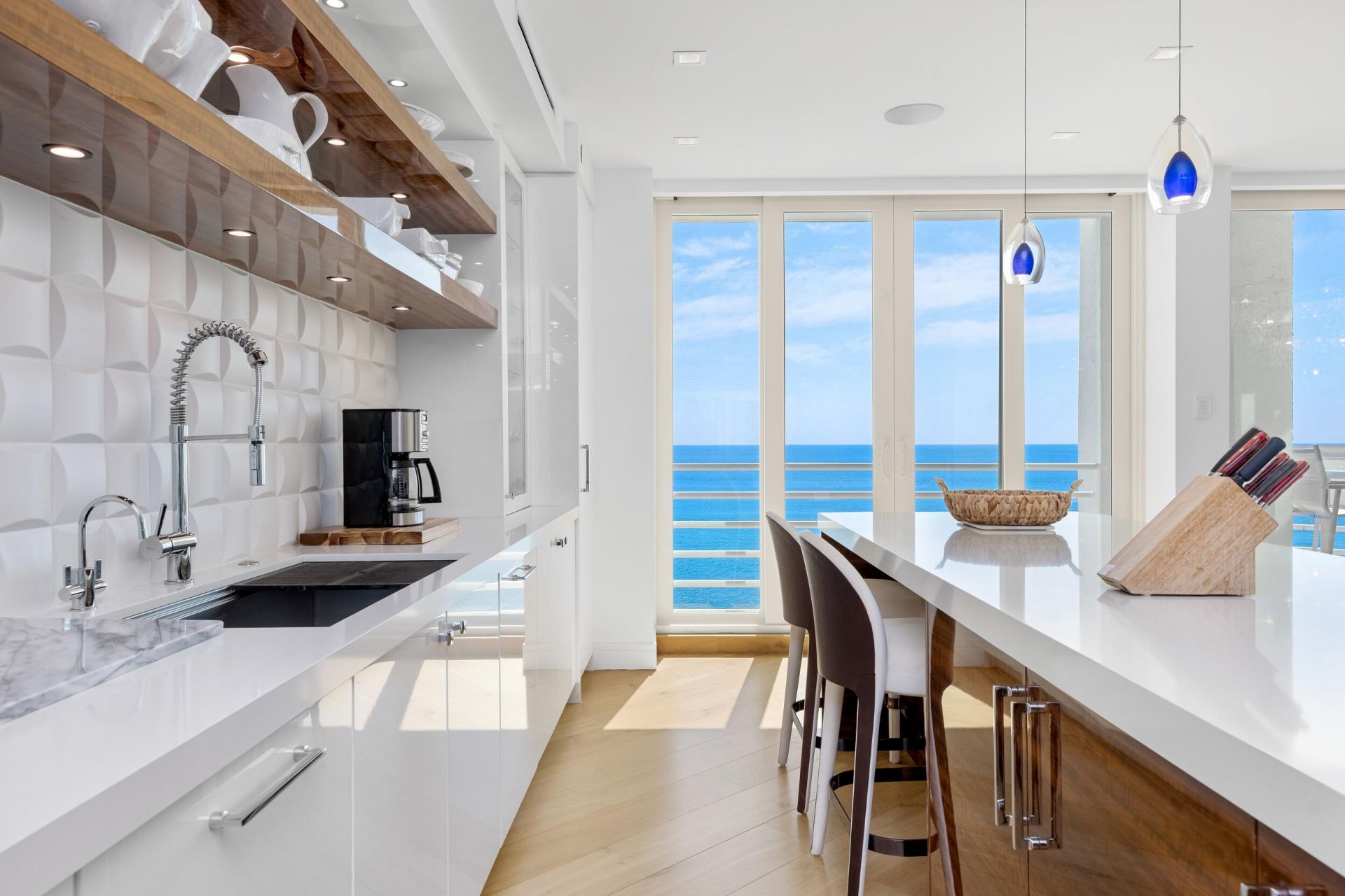 800 S Ocean Boulevard, Unit PH4, Boca Raton, FL 33432 Photo
