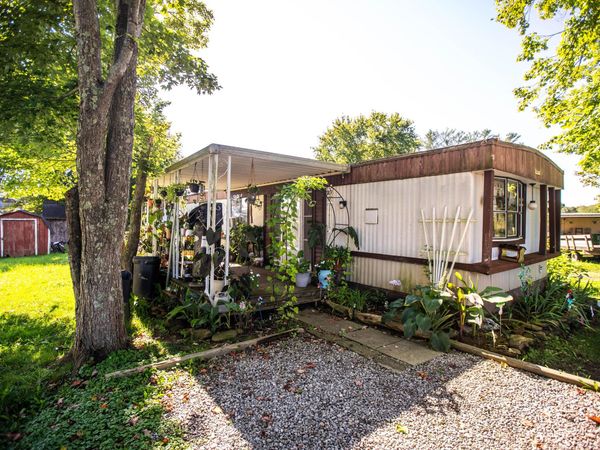 11-17 James Lane , The Plains, OH 45780